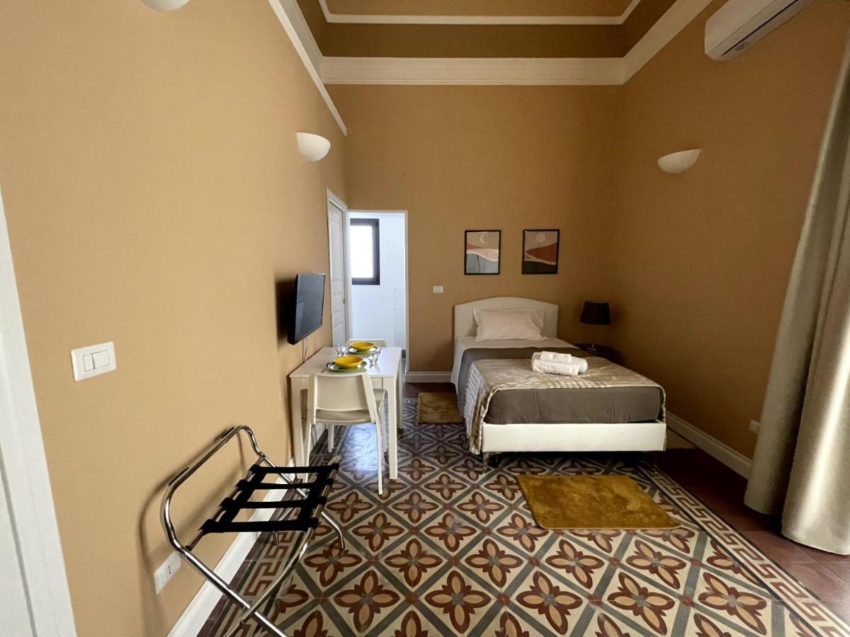 Faraone Apartments Катанія Екстер'єр фото